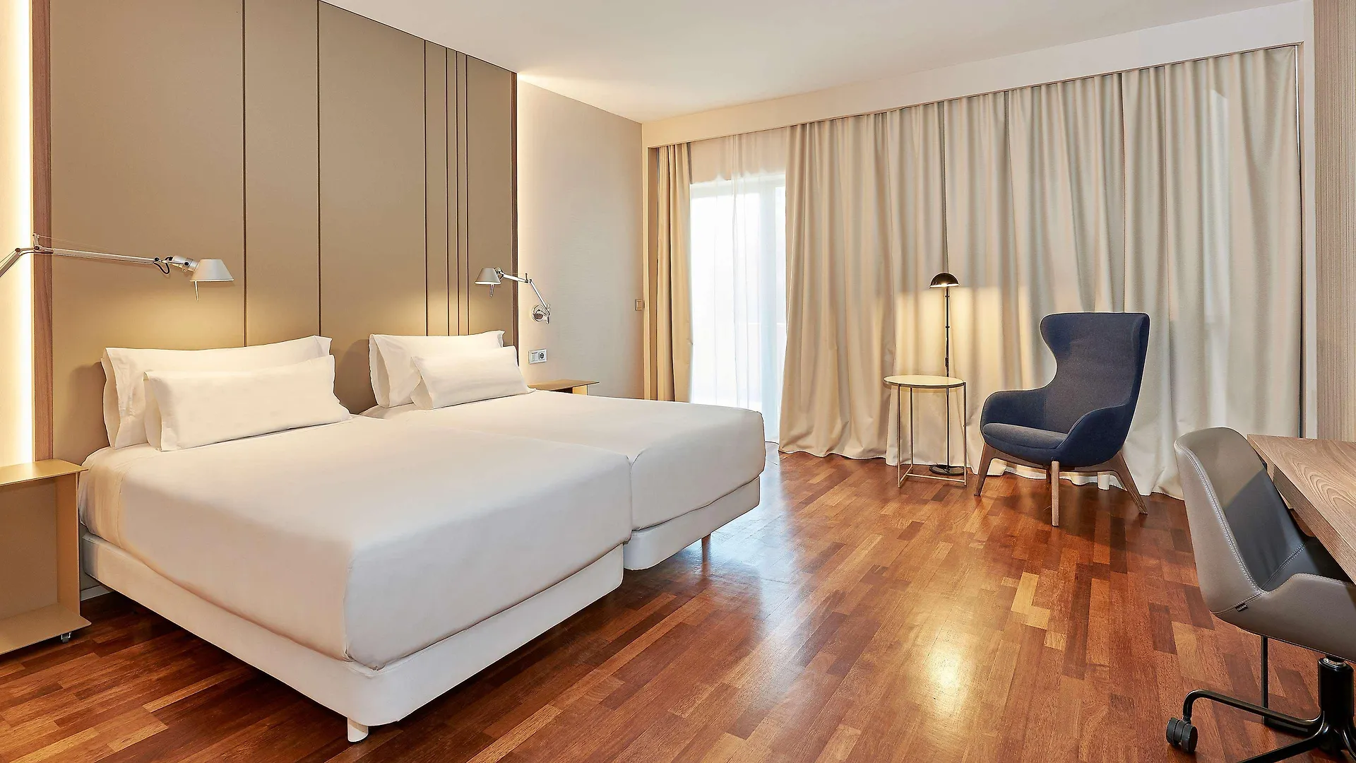Hotel Nh Luz Huelva 4*,