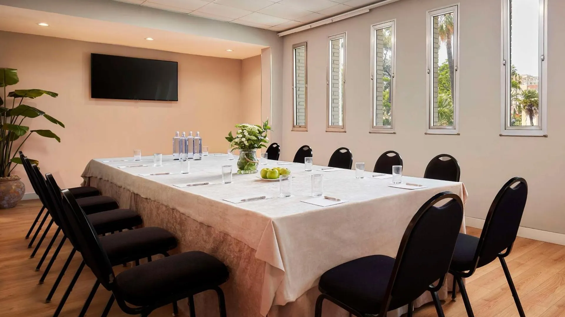 Nh Luz Huelva Hotel