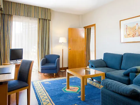 Nh Luz Huelva Hotell 4*,