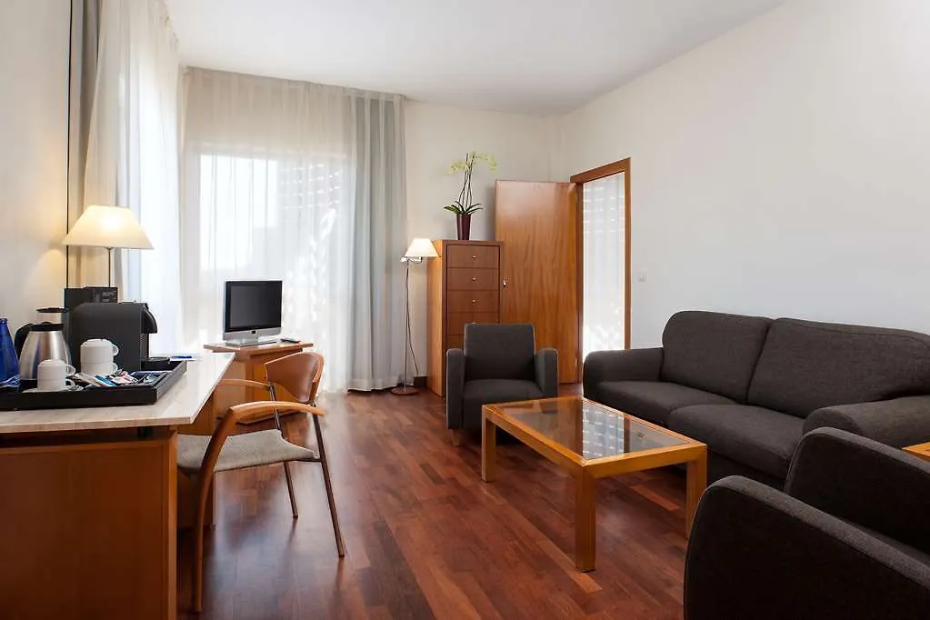 Hotel Nh Luz Huelva 4*,  Spanien